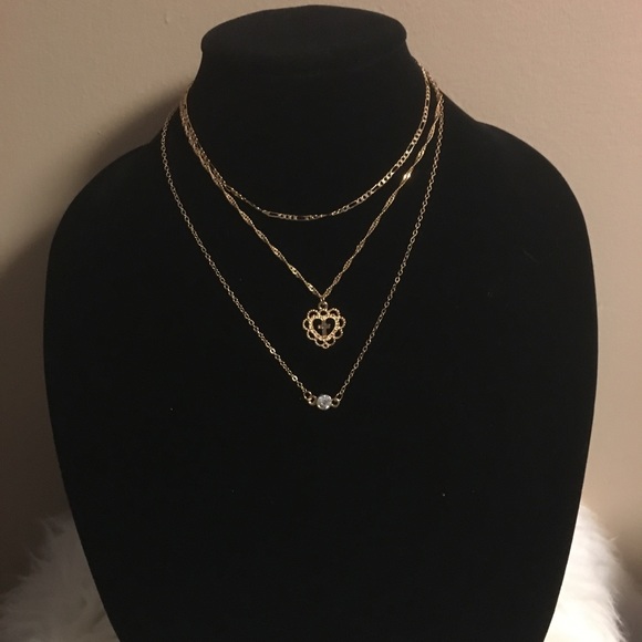 Dainty Boho Gold cross choker necklace - Picture 6 of 6